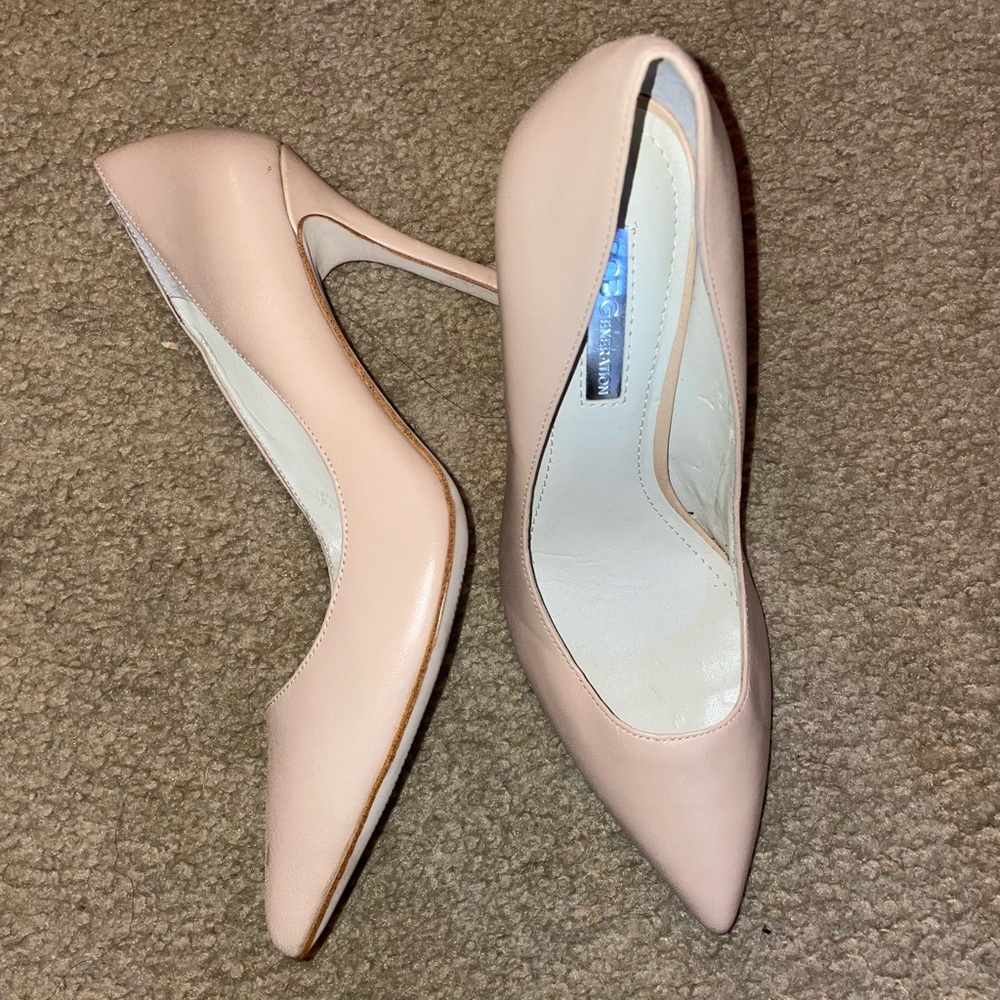 BCBG shoes